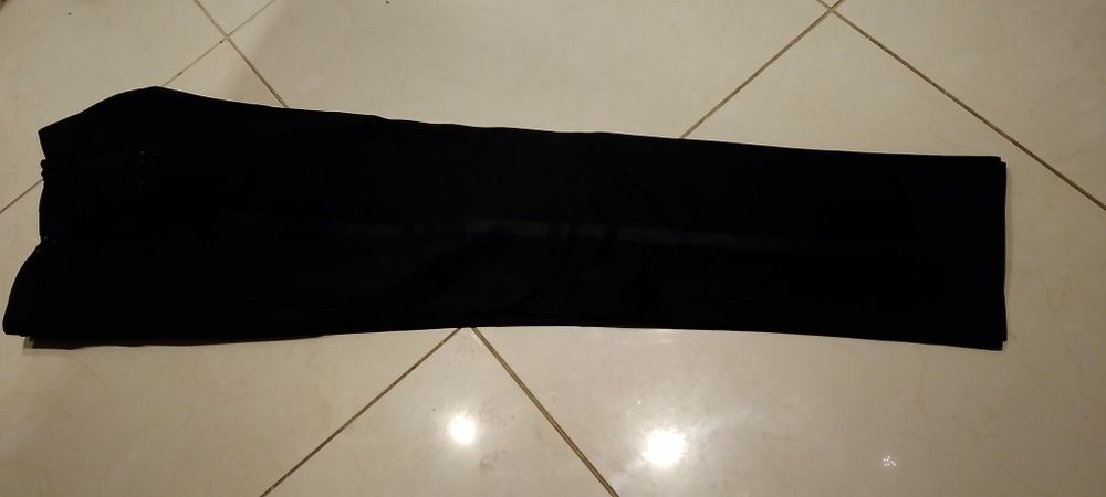 Spodnie czarne smokingowe 176/84pas