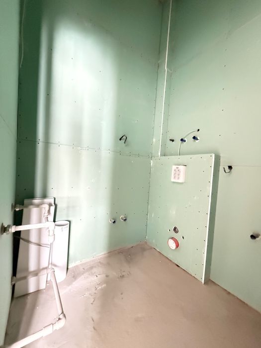 Продаж пентахуса част. ремонтом. З великою терассою. Без комісії