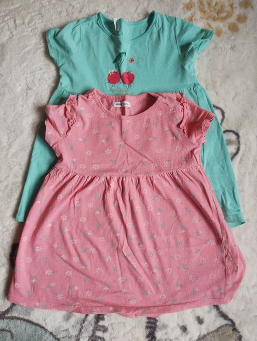 Dwie sukienki sinsay 104 dziewczynka