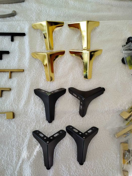 150 Puxadores de armários e gavetas todos em metal