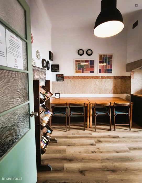 Quarto - localizado em Picoas Lisbon