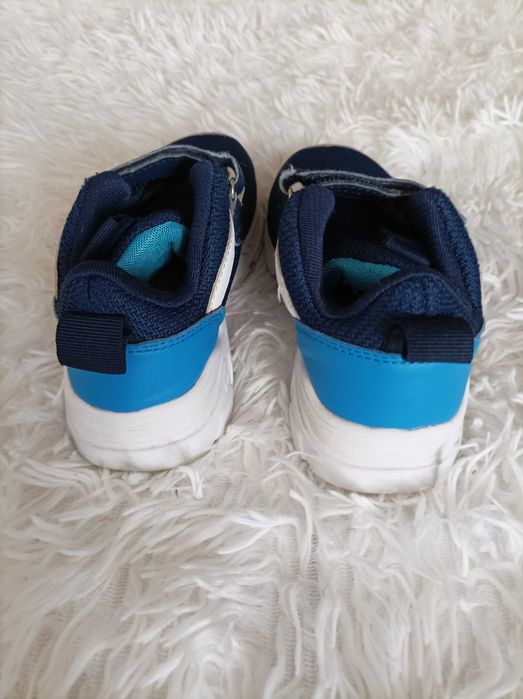Buty chłopiec Adidaski rozmiar 28 wkładka 17.5 cm