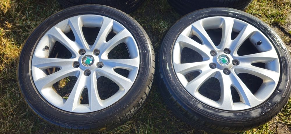Felgi aluminiowe 17 z oponami dunlop 225/45 R17