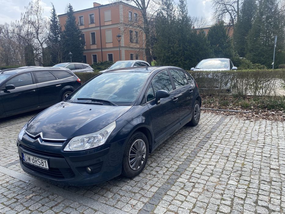 Sprzedam Citroen C4 1.4 16 V