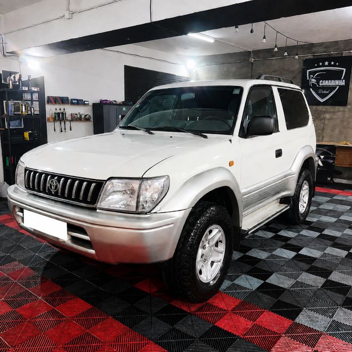Toyota Land Cruiser KZJ 90