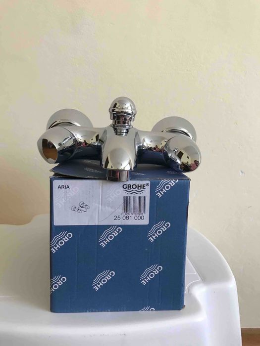 Змішувач до ванни Grohe Aria 25081000