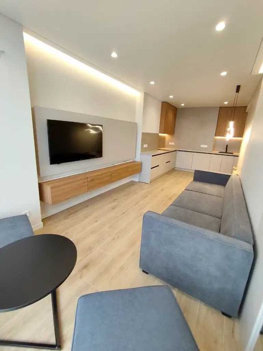 Продам сучасну, 3к. квартиру з видом на Дніпро в ЖК Mont Blan.