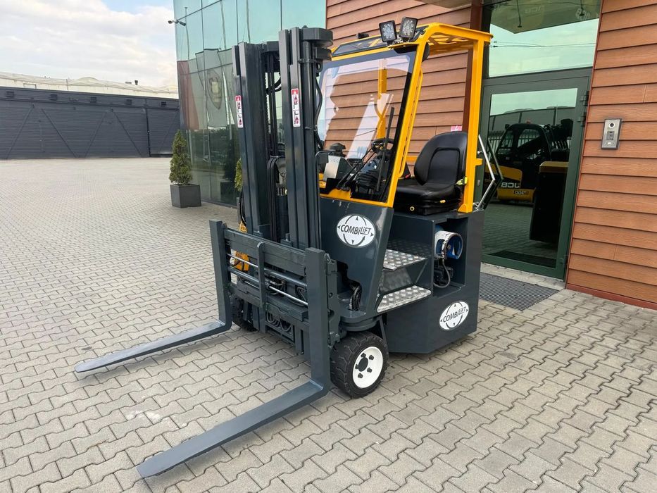 Combilift CB3000 // LPG // 6766 godzin !!! Duży wybór Combiliftów  Duży wybór Combiliftów | Wózek Widłowy 4-kierunkowy