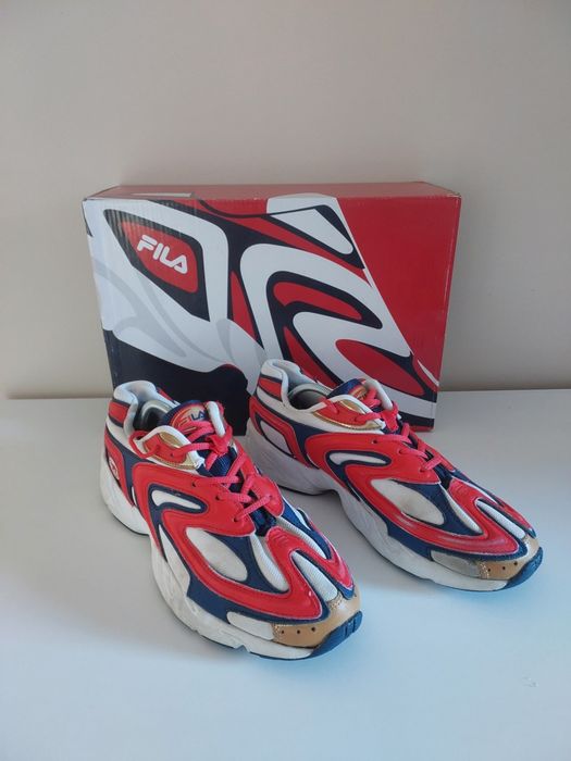 Czerwone buty FILA