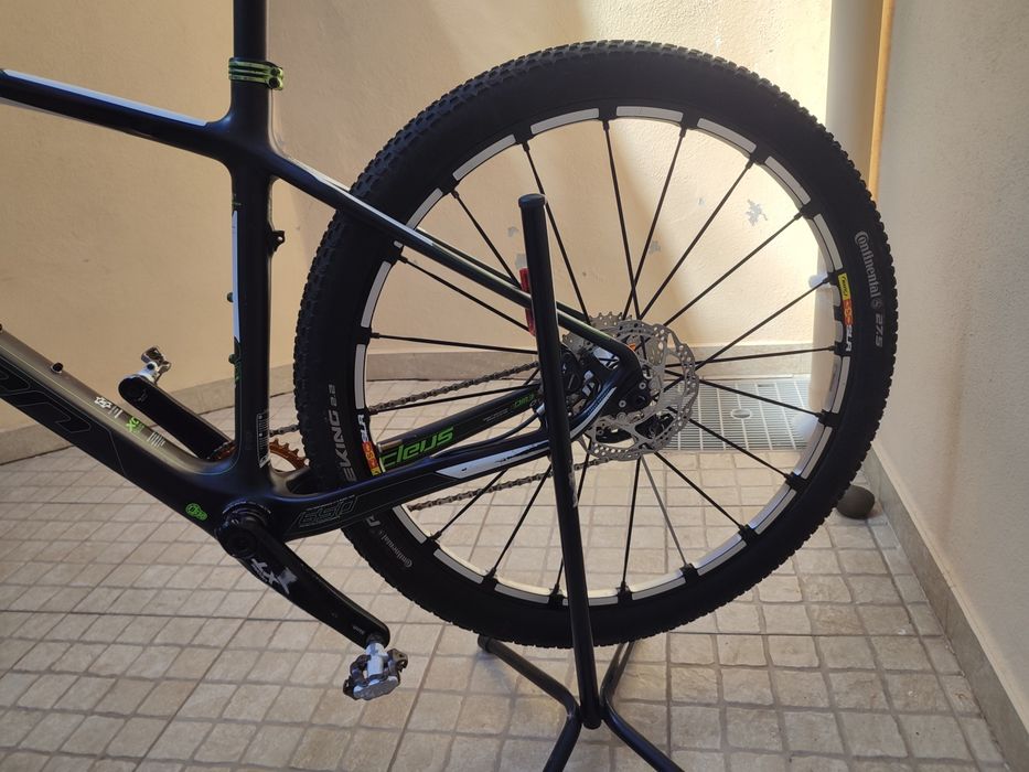 Bicicleta coluer nucleus carbono