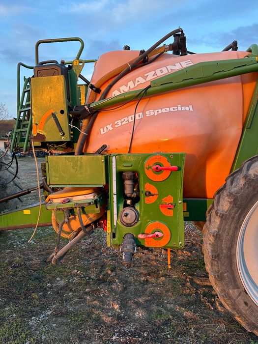 Оприскувач Amazone UX 3200 Special
