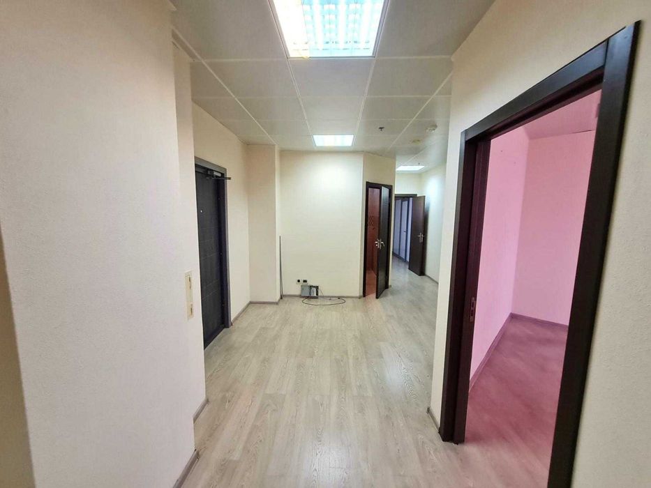 Офіс 141 м.кв Бул. Тараса Шевченка 33Б БЦ Європа Плаза Шевченківський