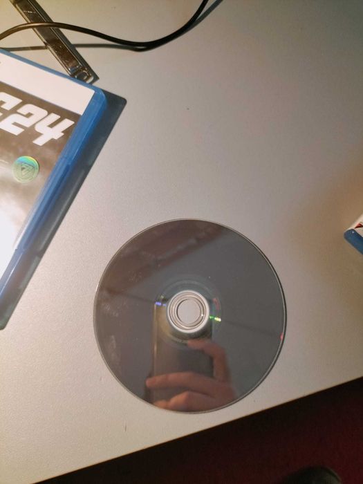 FC 24- PS5 (novo praticamente)