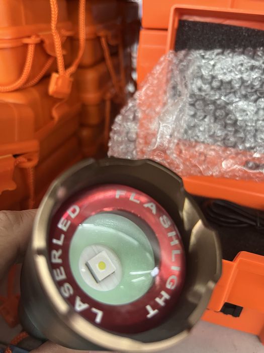 Lanterna ultra potente zoom 2 km regulavel