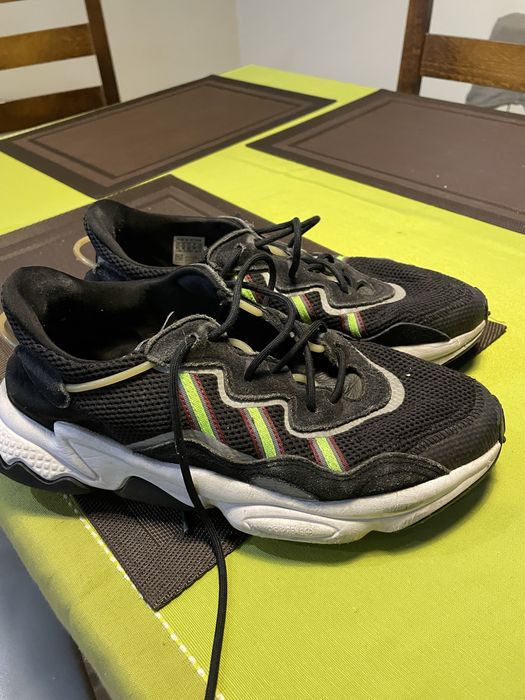 Sprzedam buty Adidas Ozweego 44