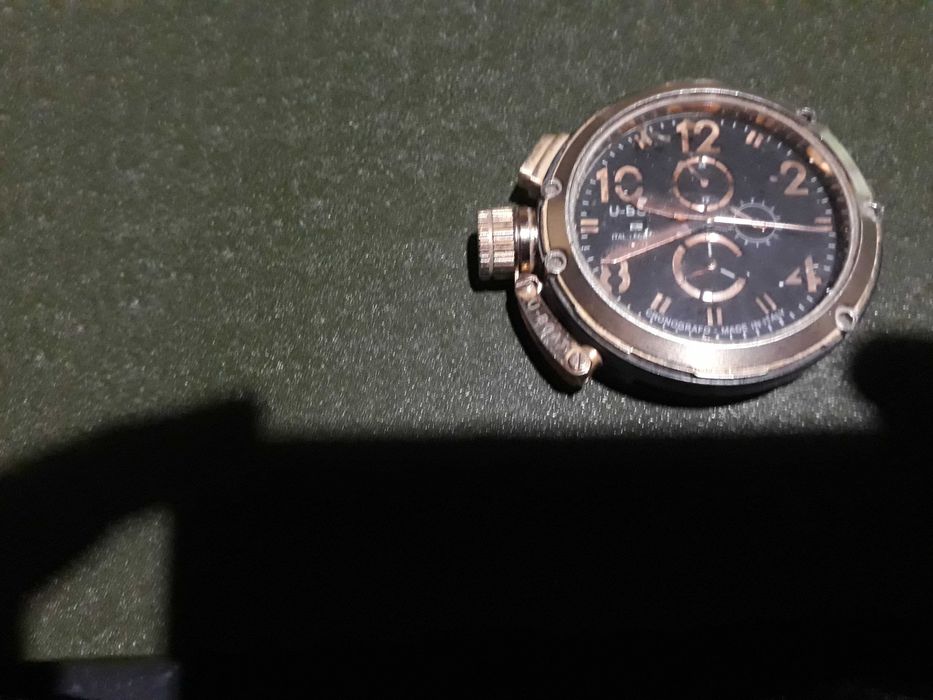 Продам часы колецыоононные хрроограф