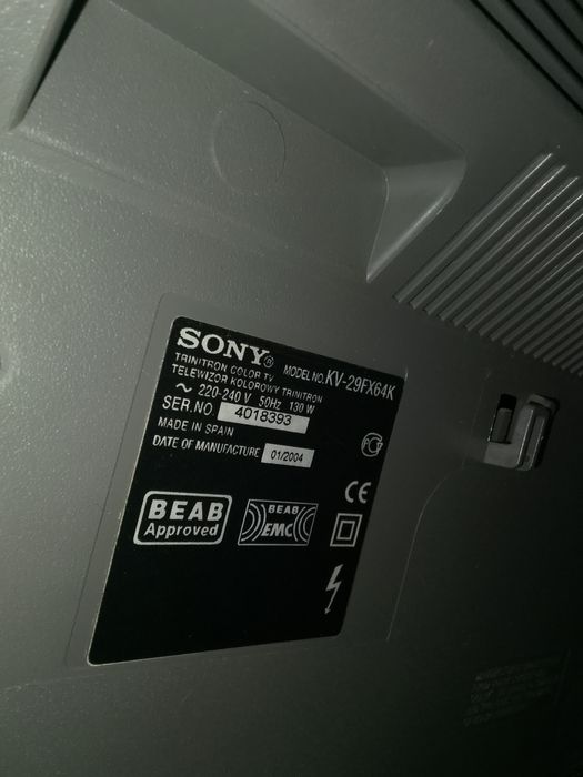 Продам  Sony KV-29FX64K повністю працюючий