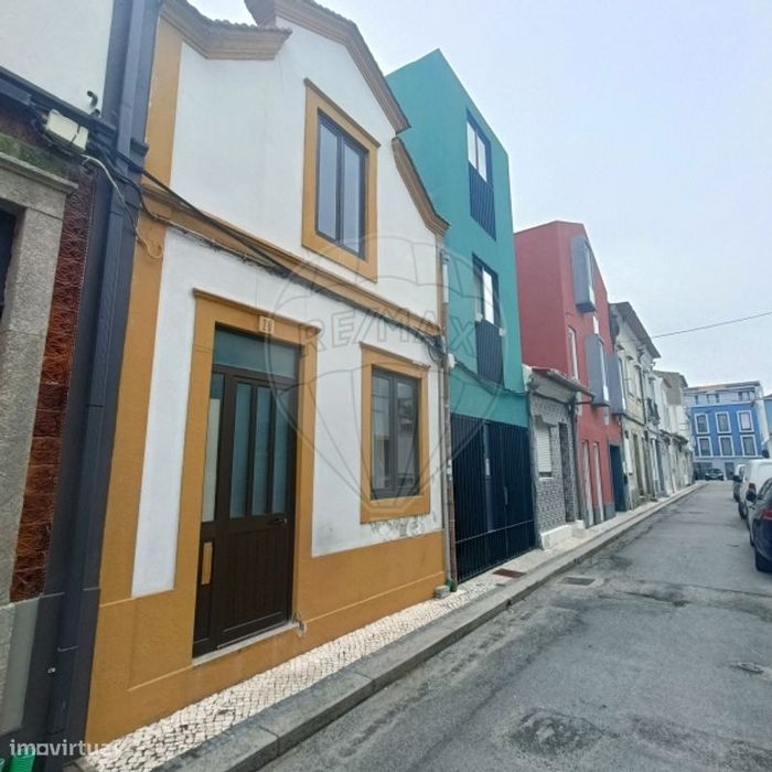 Moradia T2 para venda