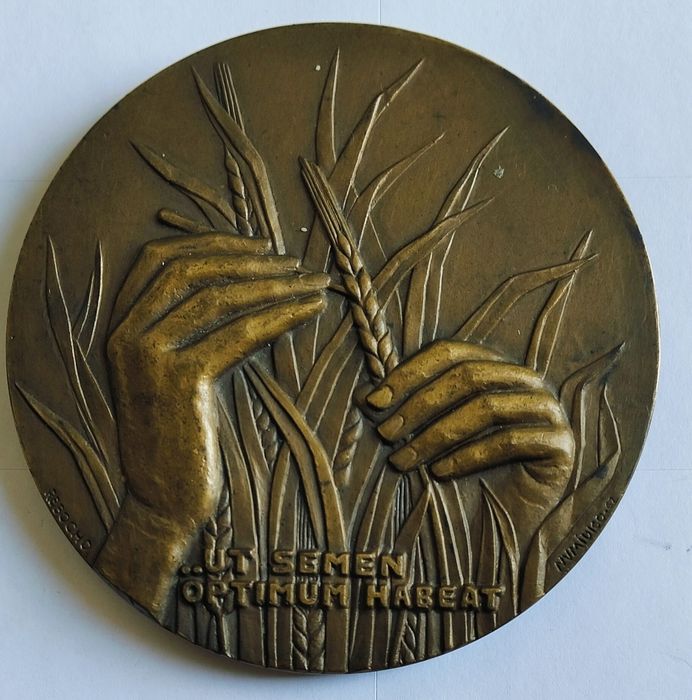 Medalha antiga 1967