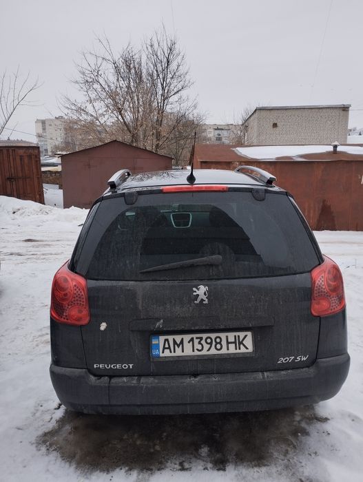 Продам Пежо 207.