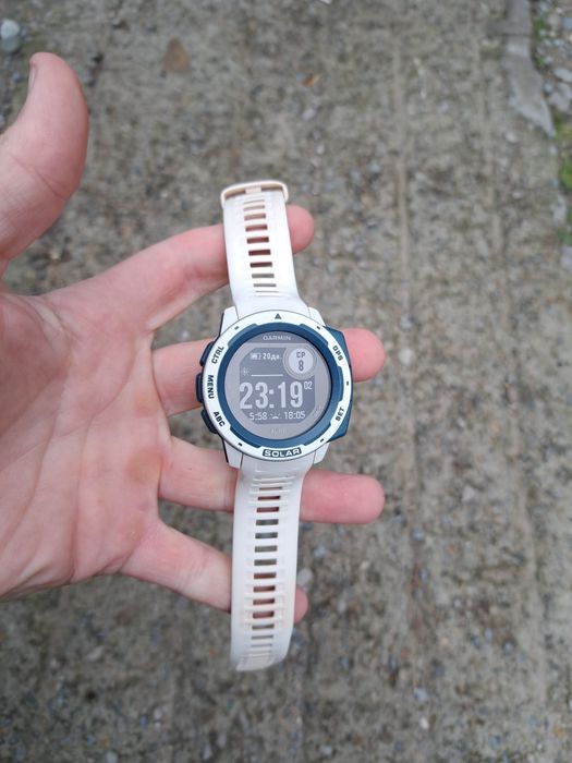Garmin instinct solar Годинник