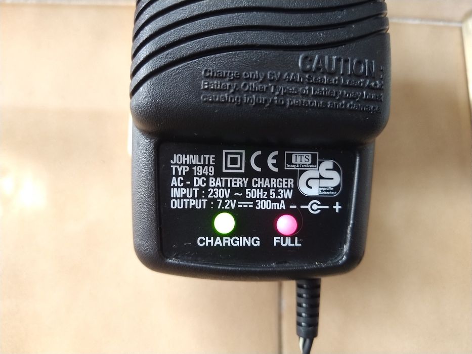 CARREGADOR DE BATERIA AC-DC SAÍDA: 7,2 V casa carro quarto apartamento