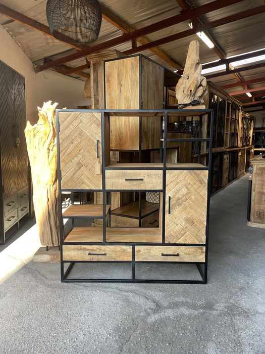 Regał / drewno egzotyczne/ styl industrialny / jodełka