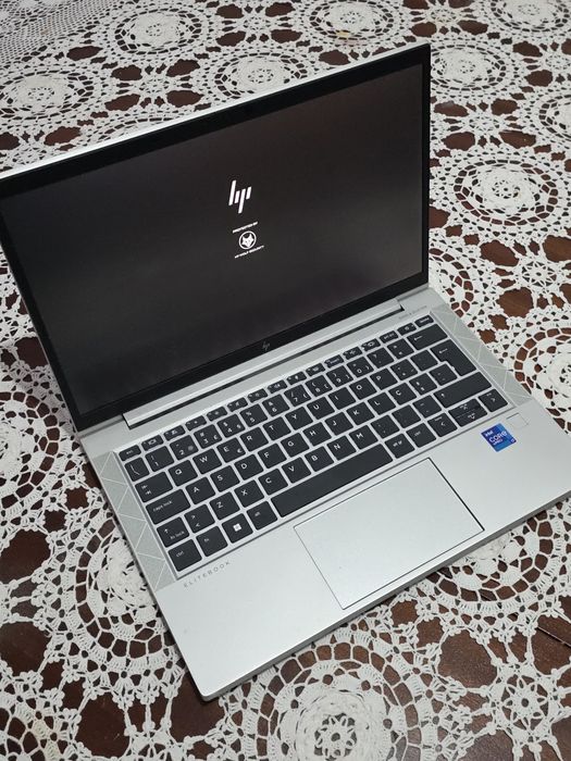 Hp Elitebook 830 G8 - I7 1185g7, 32Gb Ram, Nvme 256gb, 13.3" Fhd