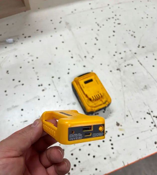 Насадка для зарядки телефону DeWALT, Makita(Procraft)