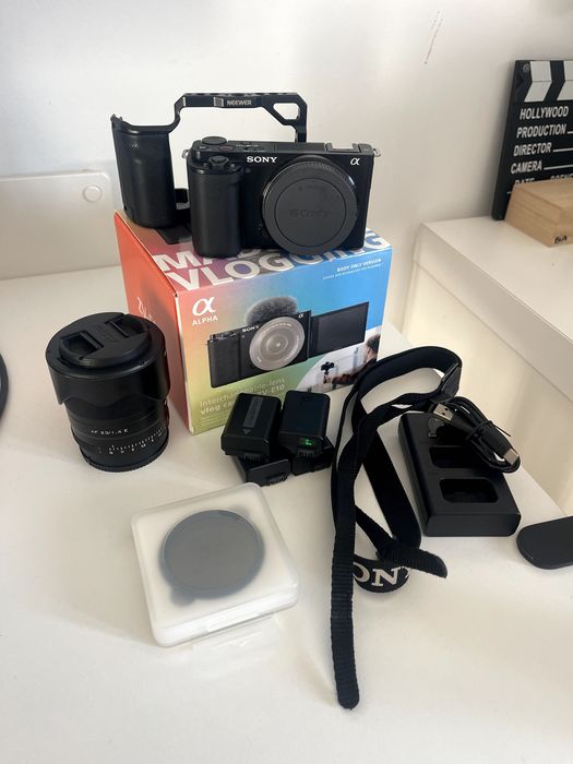 Câmara Sony ZVE-10 & Acessórios