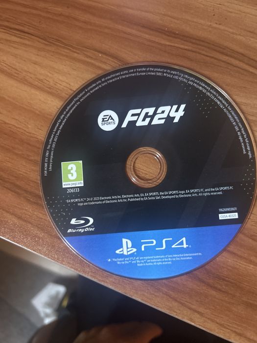 Fc24- exelente estado so nao uso pois a minha ps4 parou de funcionar