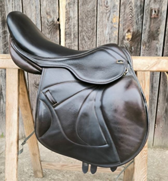 Siodło skokowe 17 cali