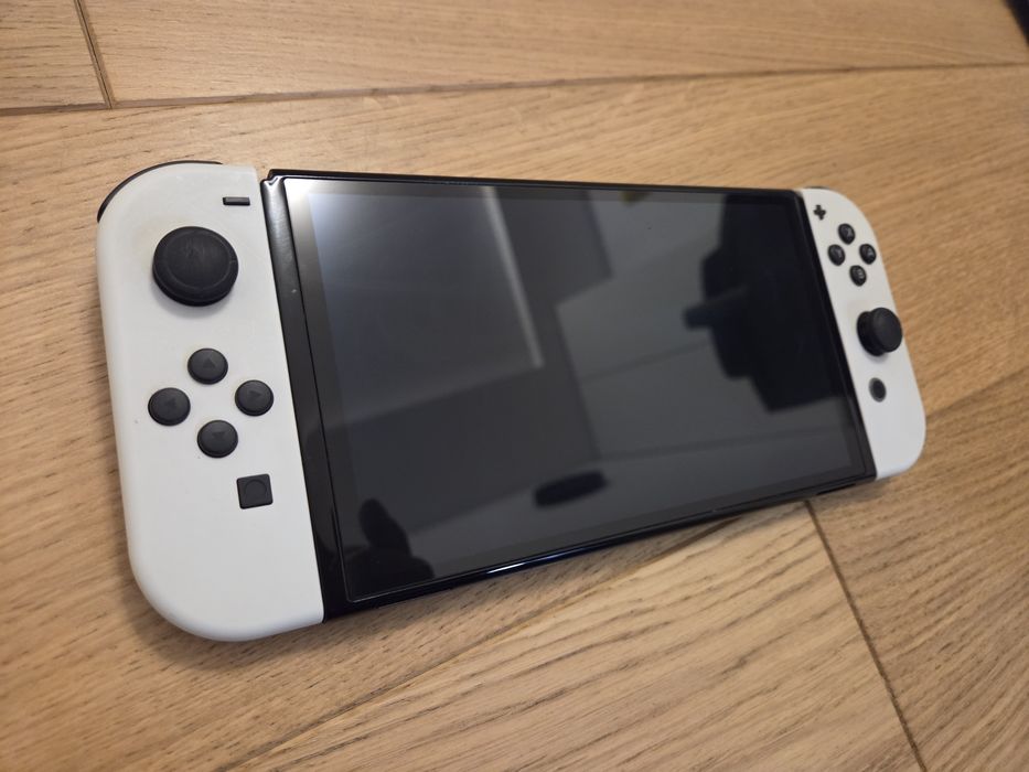 Konsola Nintendo Switch OLED 64GB pełny zestaw + akcesoria Kraków