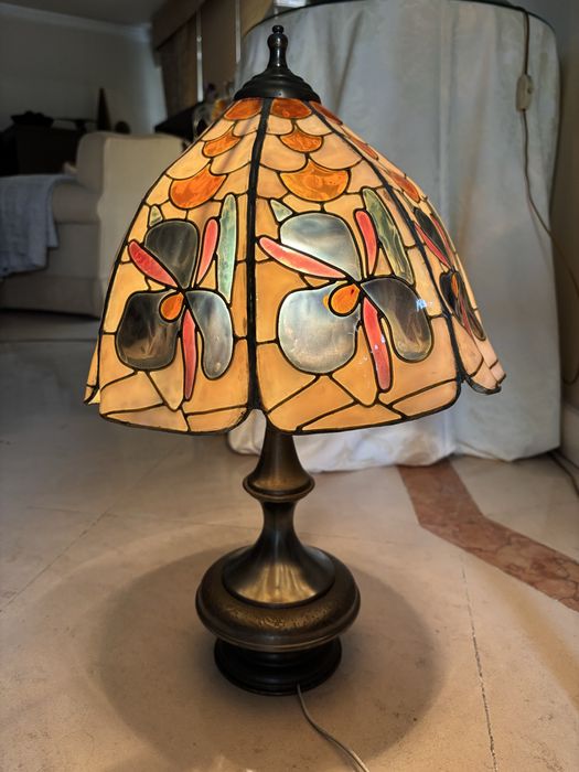 Par de Candeeiros Vintage Estilo Tiffany (Anos 70) – Abajures em Resina