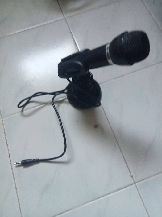 Mikrofon na kablu