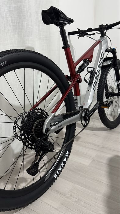 Megamo Track 2026 tam. L