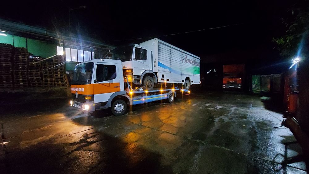 Евакуатор. Перевезення спецтехніки