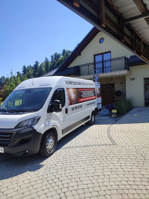 Ocieplanie, wdmuchiwanie celulozy i naprawa uszkodzonych izolacji dach