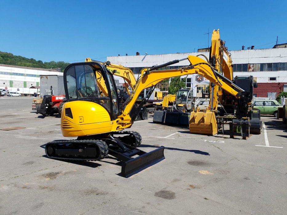 Оренда мініекскаватора JCB 8030 та екскаватора JCB 3CX у Вінниці - послуги спецтехніки, земляні роботи, копання траншей і котлованів