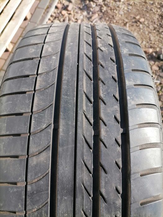 goodyear eagle f1 255 45 r19