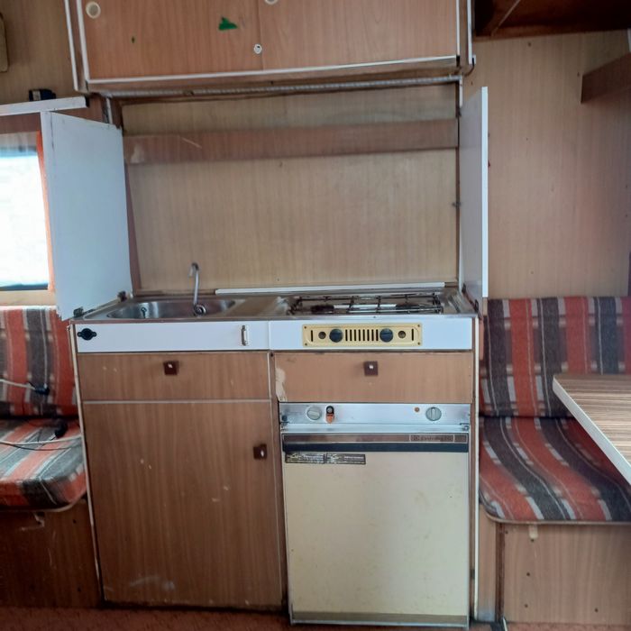Przyczepa kempingowa lekka knaus k 310