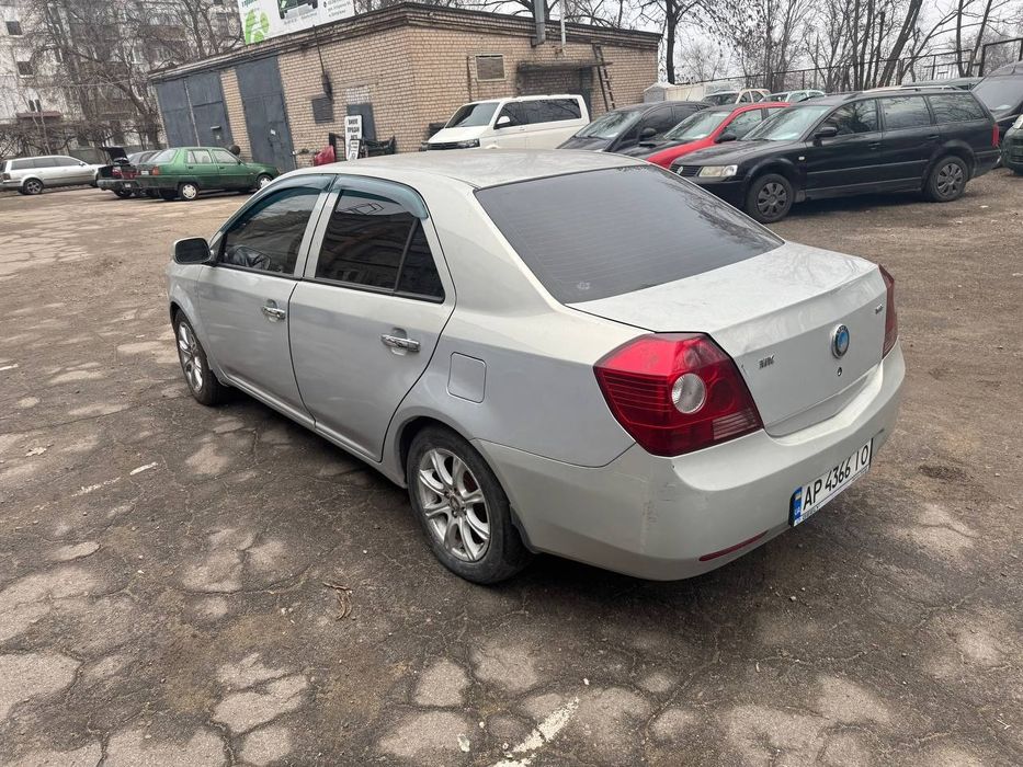 Срочно продам Geely MK газ /бензин