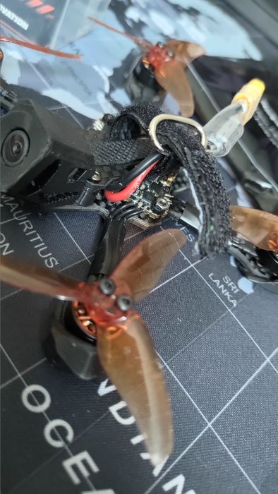 Dron Kayoumini 2.5 " HDZero plus dodatki