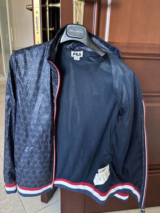 Ветровка на подростка