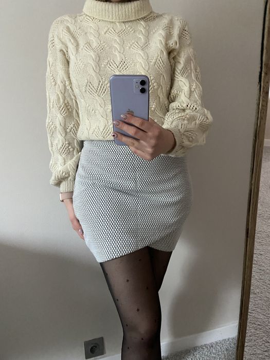 Asymetryczna spódnica