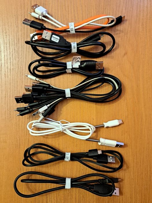 Кабель USB Tape-C                                    Длинна 1.5 метра.