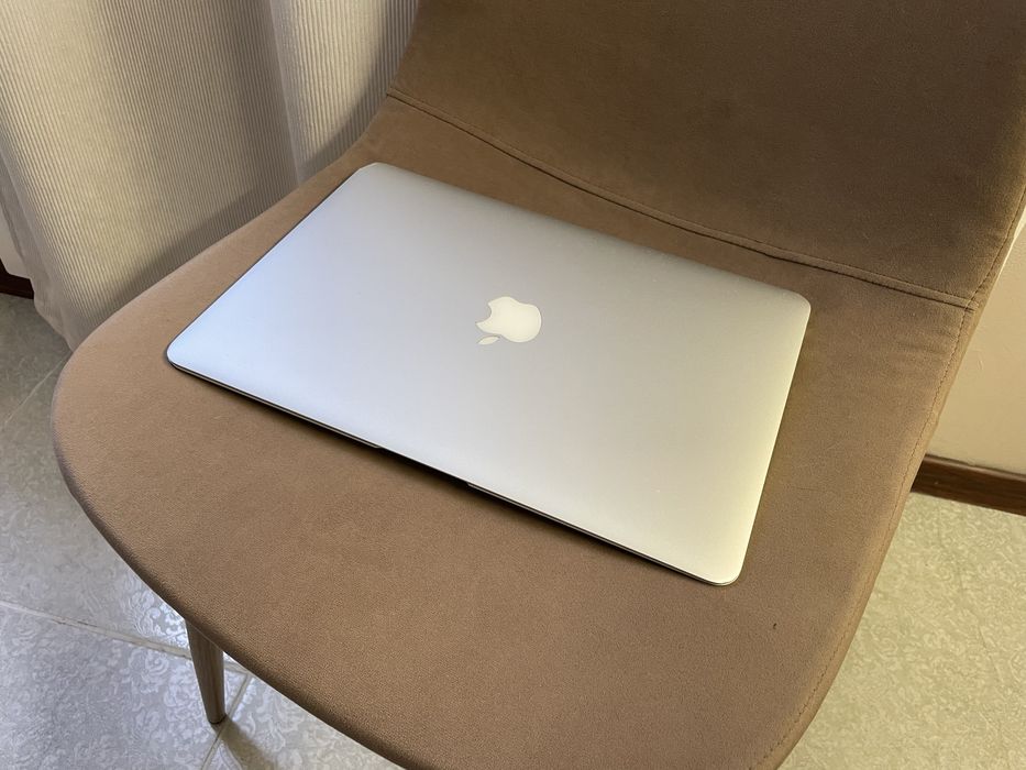 Macbook air Catalina OS
