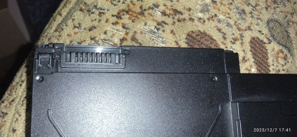 Батарея від ноутбуку