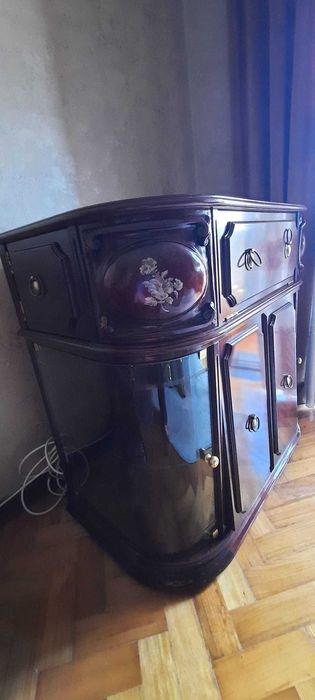 Móvel bar em mogno como novo – ideal para TV em cima