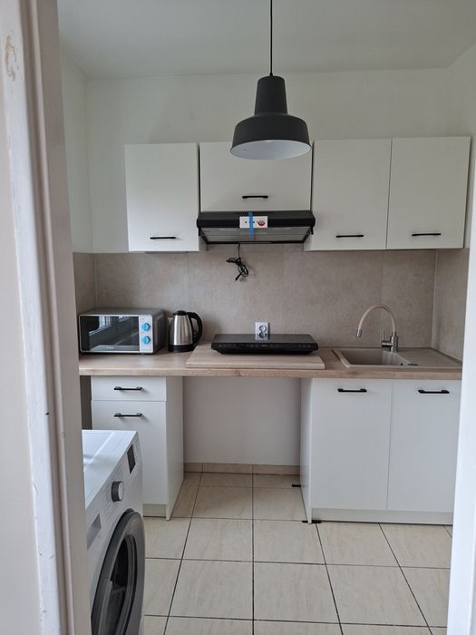 KAWALERKA 29 m² do wynajęcia – OS. PRZYJAŹNI 10, Poznań